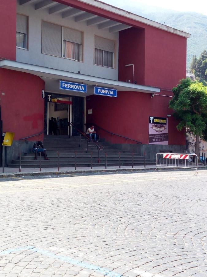 Butterfly Bed & Breakfast Castellammare di Stabia Bagian luar foto