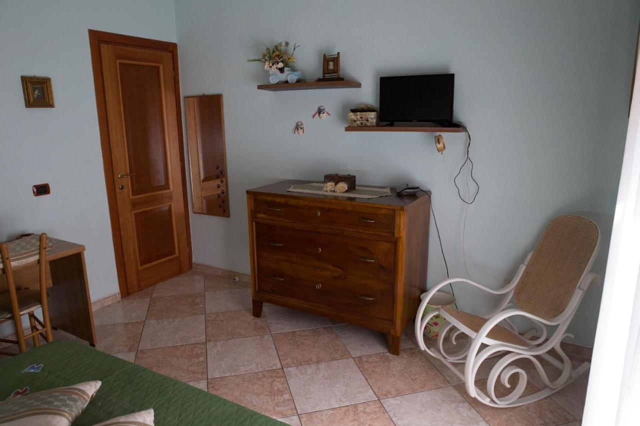 Butterfly Bed & Breakfast Castellammare di Stabia Bagian luar foto