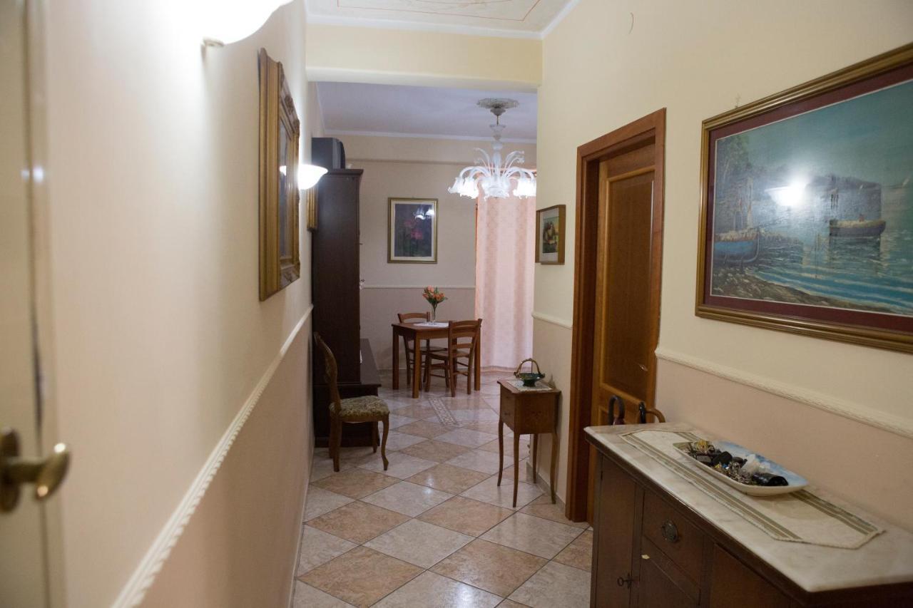 Butterfly Bed & Breakfast Castellammare di Stabia Bagian luar foto